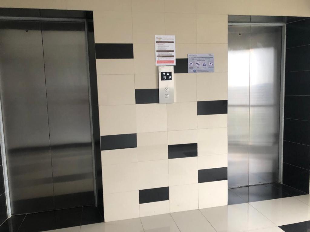 Apartment Grand Sentraland Karawang Manage By Laguna Room Εξωτερικό φωτογραφία
